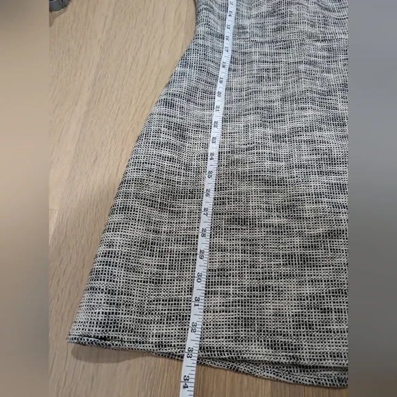 H&M Black White Cross Hatch Printed Sleeveless Sheath Dress Sz 8 - Picture 8 of 8